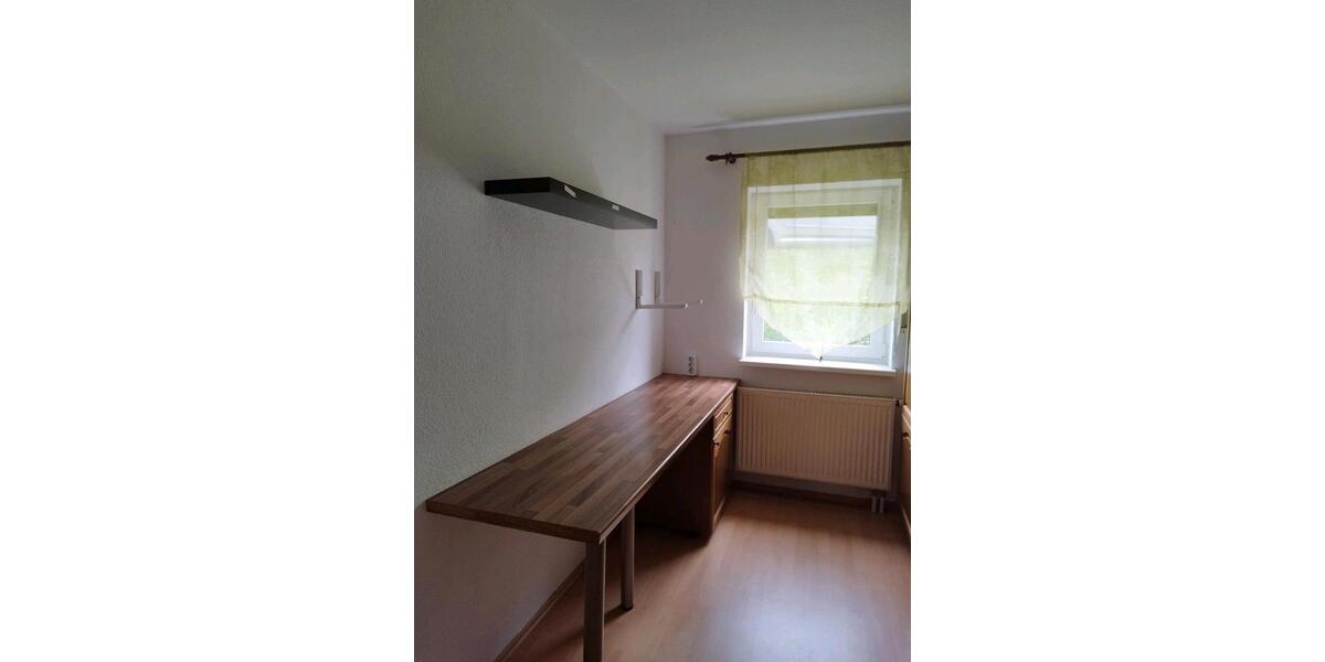 Etagenwohnung Ilmenau - 3 Zimmer, 72 m&sup2;, 450&euro; | Angebot:24702812