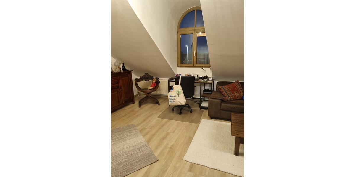 Dachgeschoßwohnung Weilheim in Oberbayern - 2 Zimmer, 78 m&sup2;, 1.390&euro; | Angebot:24602319