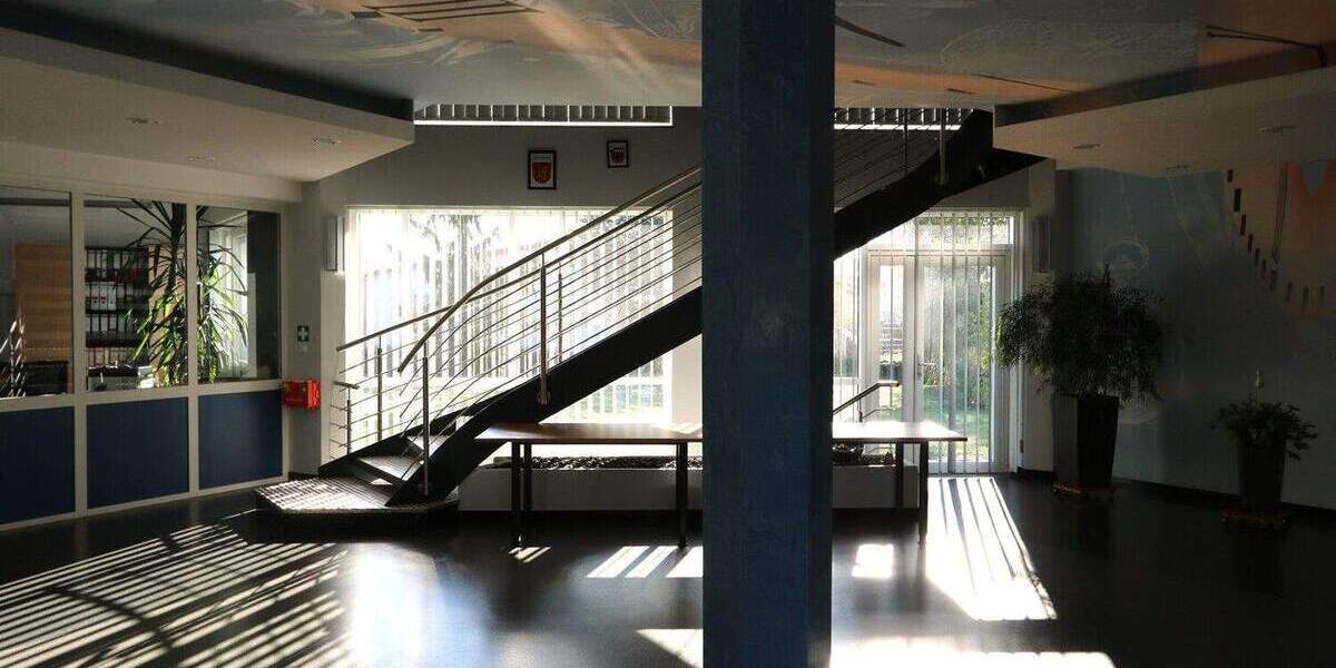 Gewerbeobjekt Herrieden Schernberg - 7 Zimmer, 220 m&sup2;, 2.528&euro; | Angebot:25733893