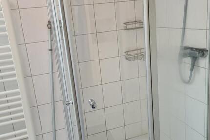 Moderne Wohnung (1. OG mit teilweise Dachschräge) mit großem Balk 3 zimmer