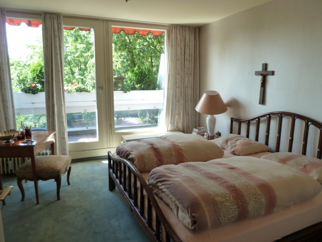 Reihenendhaus im Olympiadorf umgeben vom Olympiapark möbliert o. unmöbliert 4 zimmer