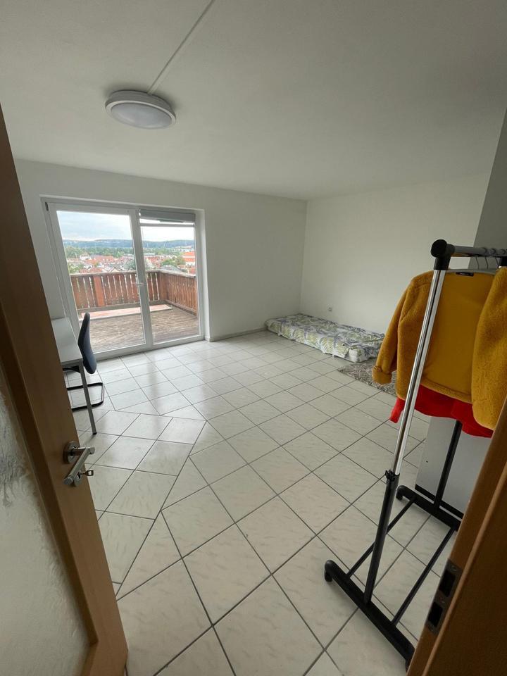WG Regenstauf mit Balkon | Sonniges Zimmer | 20m |