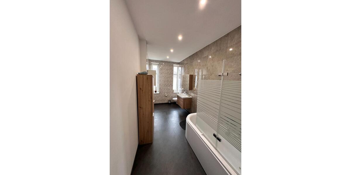 Etagenwohnung Friedrichroda - 4 Zimmer, 136 m&sup2;, 1.000&euro; | Angebot:26407667