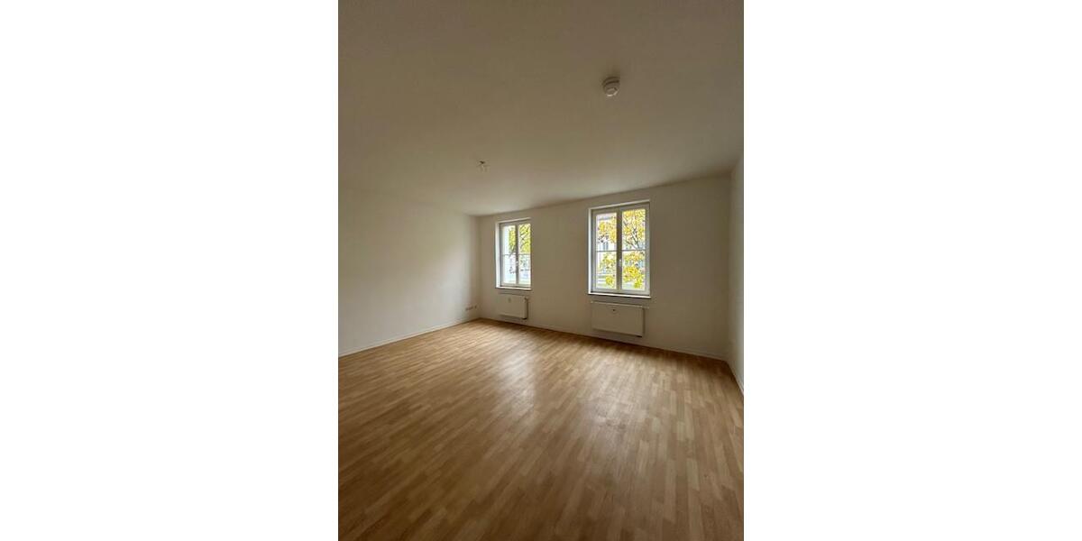 Erdgeschoßwohnung Eisenhüttenstadt - 3 Zimmer, 67 m&sup2;, 470&euro; | Angebot:24793594