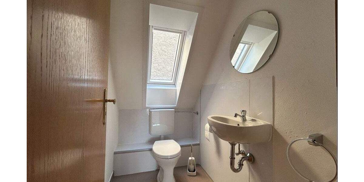 Etagenwohnung Herrieden - 4 Zimmer, 106 m&sup2;, 850&euro; | Angebot:25862337