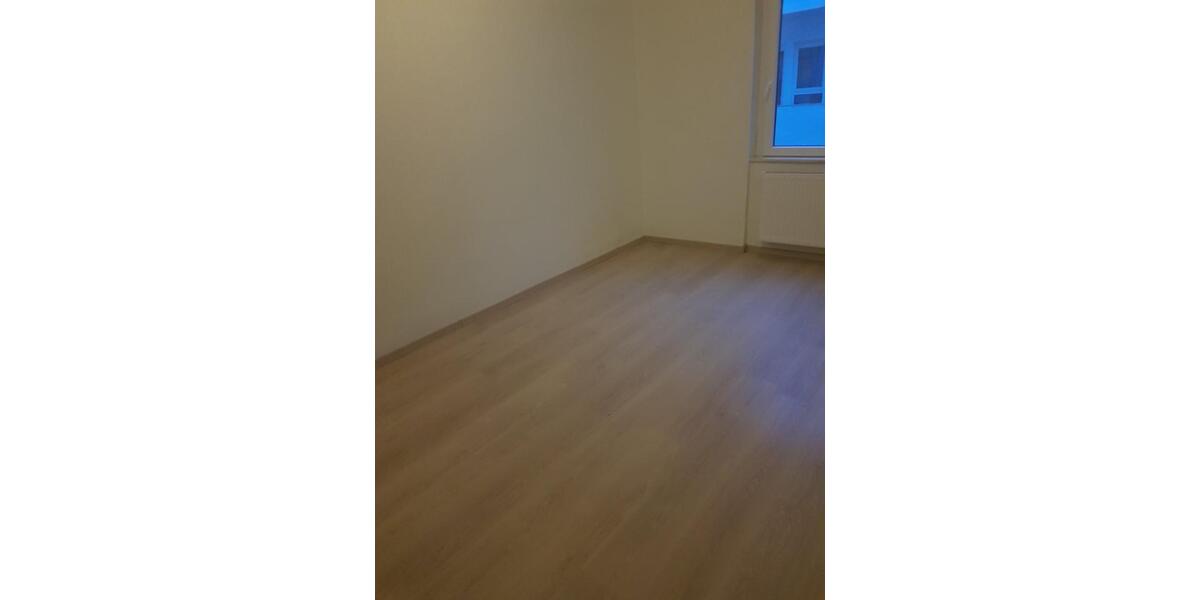Etagenwohnung Pforzheim - 3 Zimmer, 78 m&sup2;, 790&euro; | Angebot:25173167