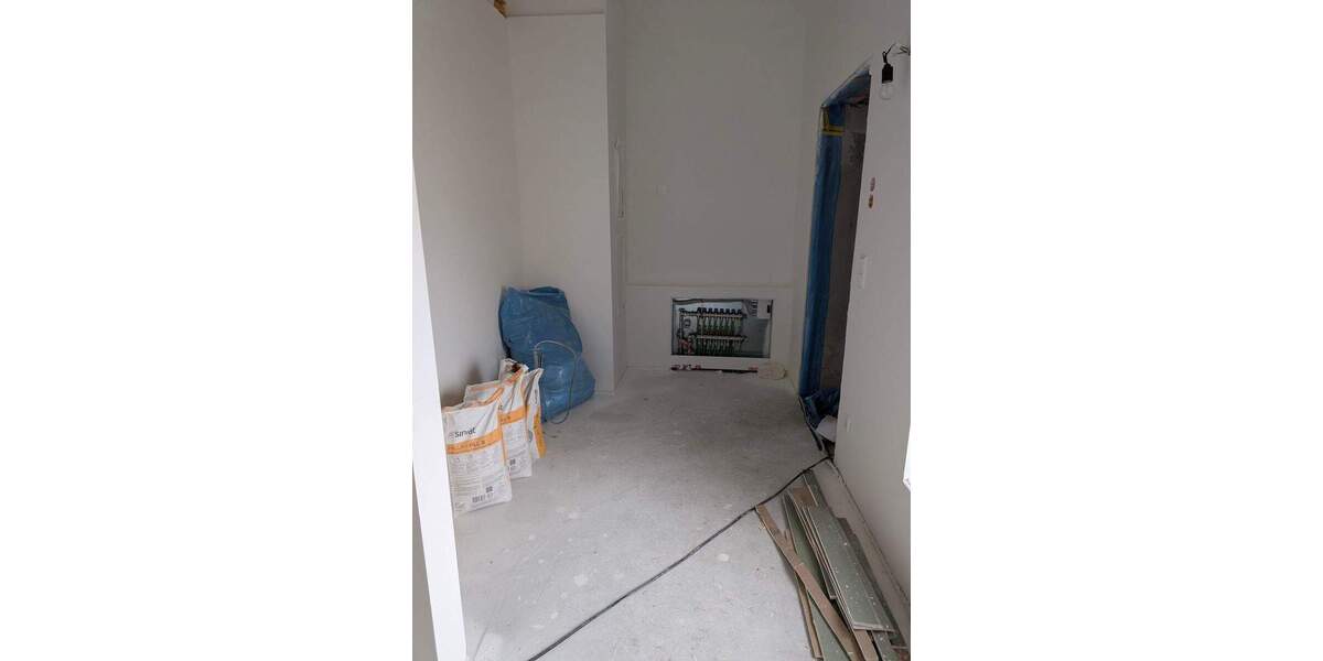 Etagenwohnung Leipzig Seehausen - 2 Zimmer, 122 m&sup2;, 1.400&euro; | Angebot:24820712