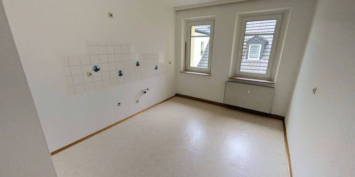 Etagenwohnung Waldenburg - 2 Zimmer, 75 m&sup2;, 300&euro; | Angebot:26758898