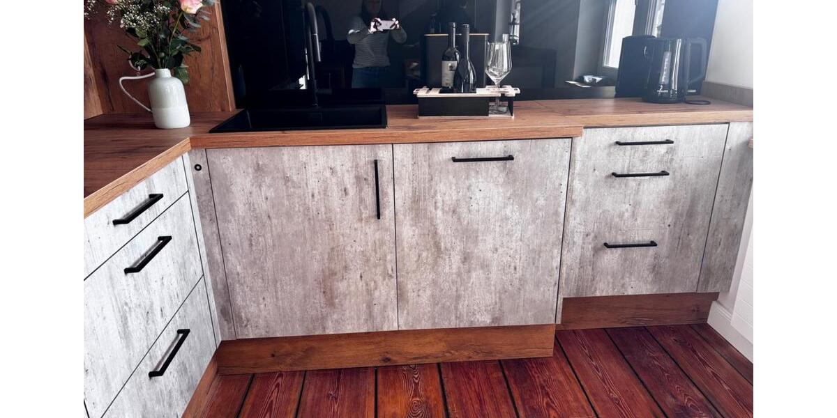 Erdgeschoßwohnung Neustrelitz - 5 Zimmer, 139 m&sup2;, 1.390&euro; | Angebot:25539781