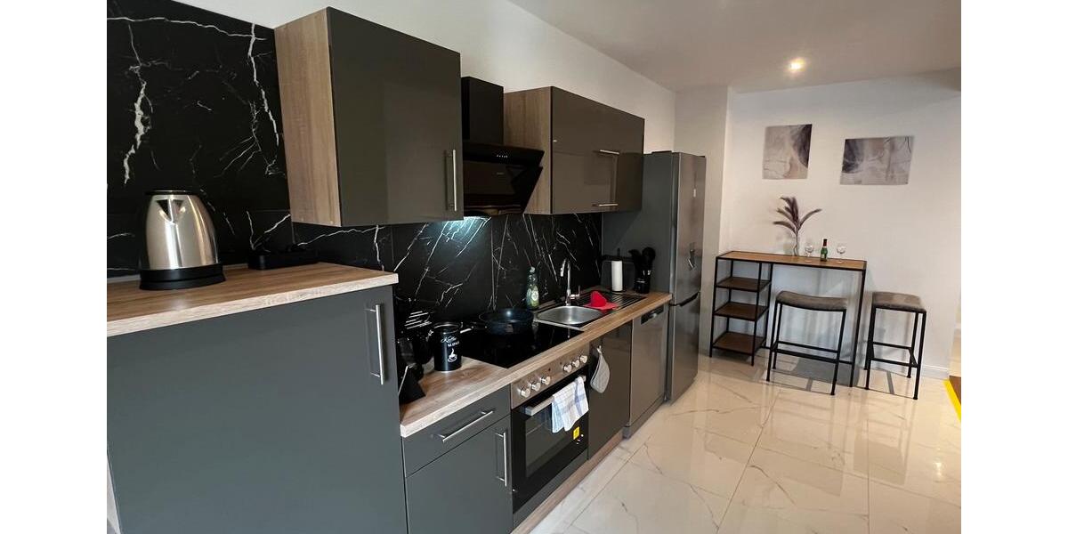 Wohnen auf Zeit Crimmitschau - 4 Zimmer, 105 m&sup2;, 15&euro; | Angebot:24788954