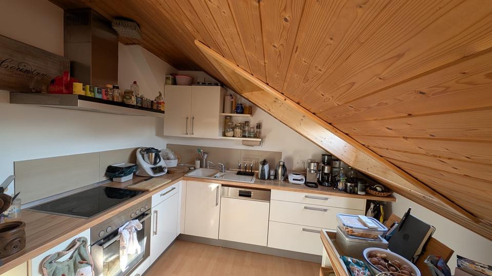 Dachgeschoßwohnung Kraichtal - 3.5 Zimmer, 85 m&sup2;, 1.200&euro; | Angebot:26691360
