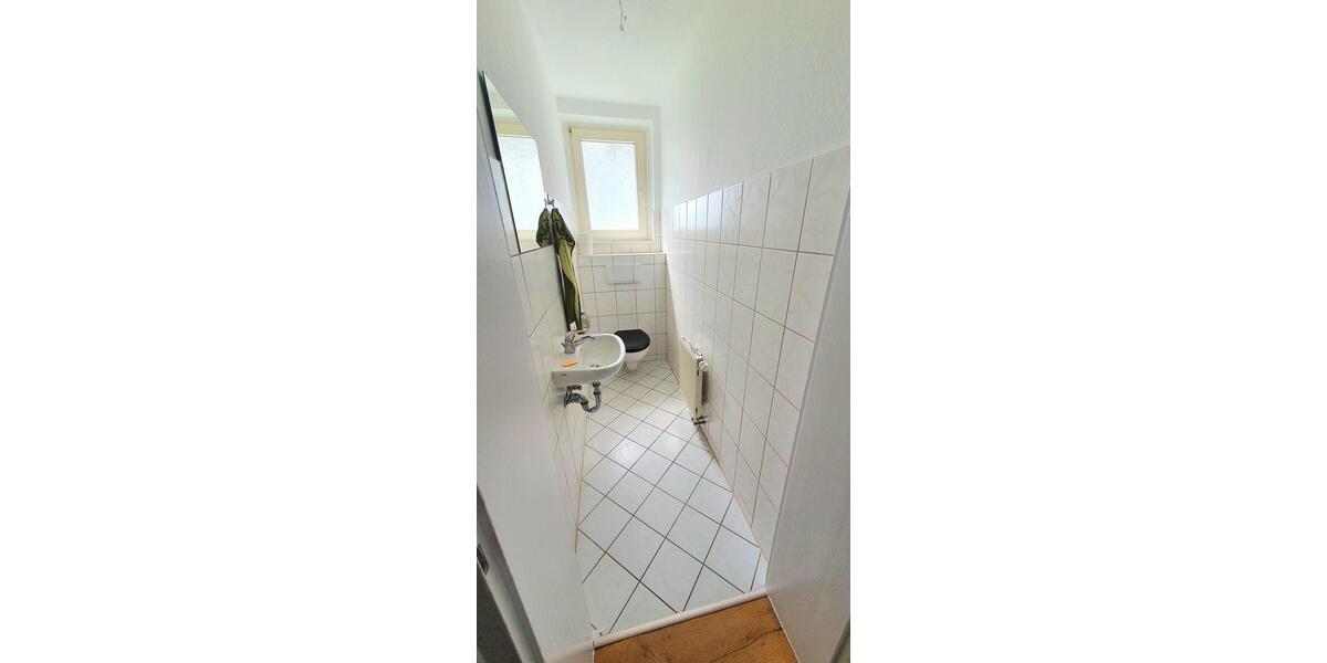 Exklusive 5-Zimmer-Wohnung in schöner Villa. Mit eigenem Gartenbereich und Garage. 5 zimmer