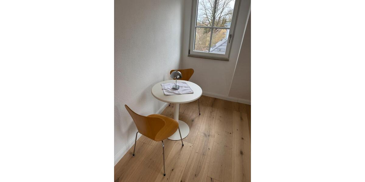 Dachgeschoßwohnung Biberach an der Riß - 1 Zimmer, 75 m&sup2;, 1.400&euro; | Angebot:26464803