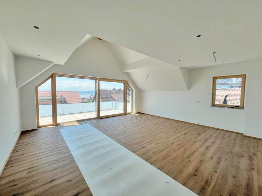 KfW-Effizienzhaus 40 - 4,5-Zimmer-Wohnung im Neubau: Ihr sonniges Zuhause in Seenähe