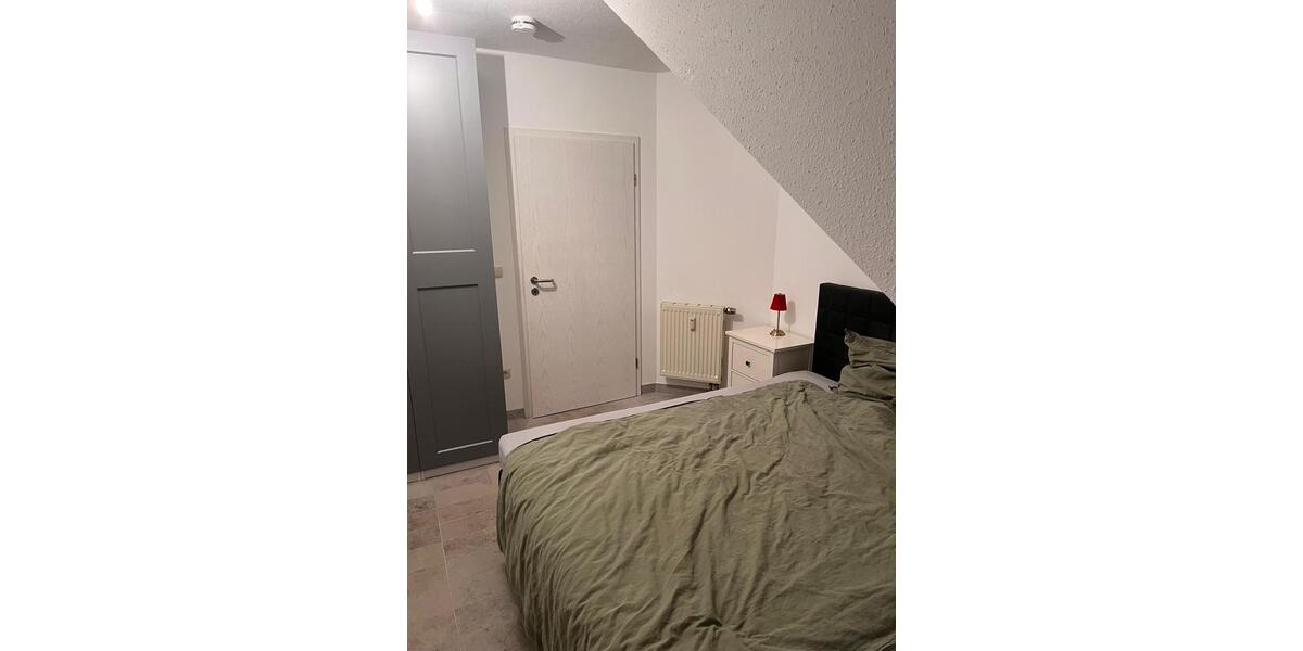 Dachgeschoßwohnung Eggenfelden - 1 Zimmer, 45 m&sup2;, 400&euro; | Angebot:25990572