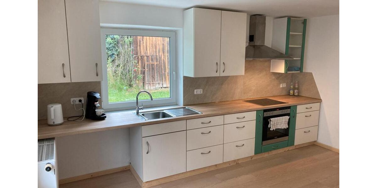 Einfamilienhaus Tittling - 5.5 Zimmer, 164 m&sup2;, 1.300&euro; | Angebot:24820200