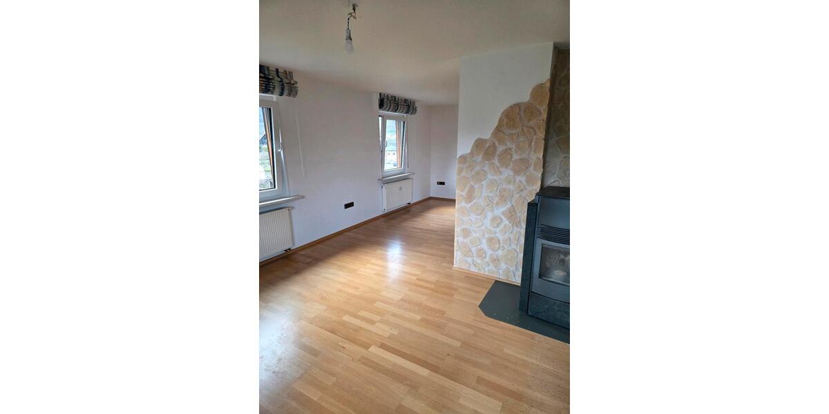 Dachgeschoßwohnung Schmallenberg - 3 Zimmer, 114 m&sup2;, 780&euro; | Angebot:25405150