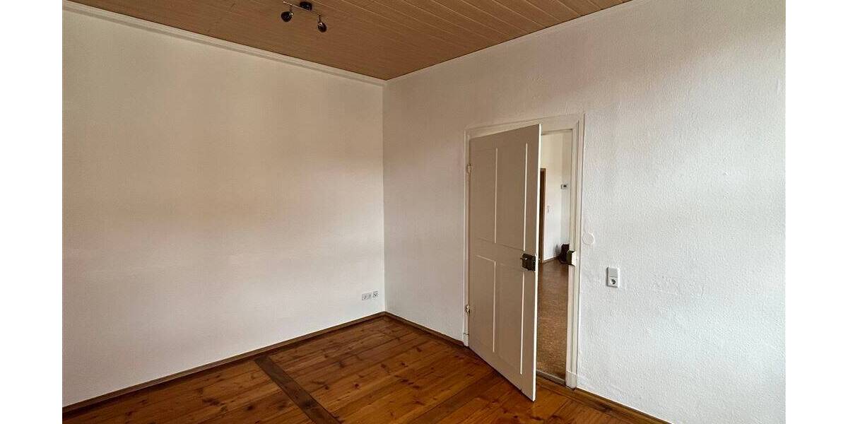 Etagenwohnung Torgau - 3 Zimmer, 83 m&sup2;, 498&euro; | Angebot:26204347