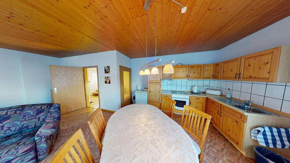 Einfamilienhaus Biedenkopf - 5 Zimmer, 140 m&sup2;, 850&euro; | Angebot:24851928