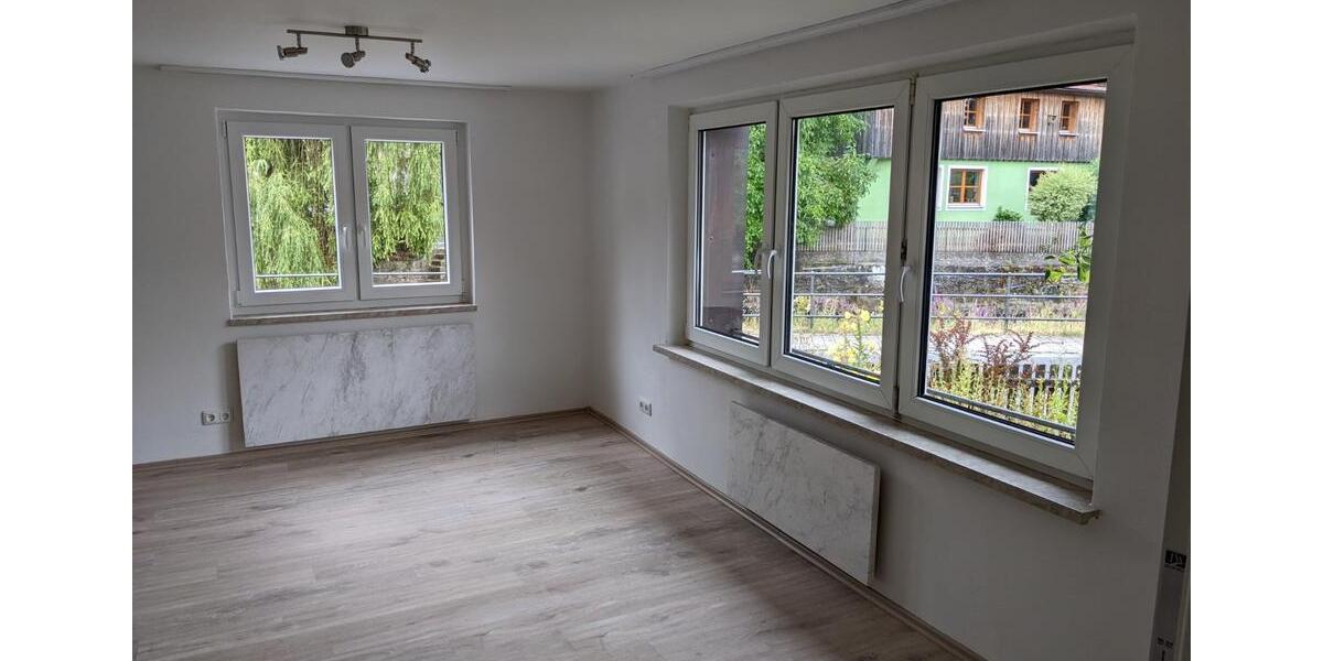 Erdgeschoßwohnung Kronach - 1 Zimmer, 32 m&sup2;, 360&euro; | Angebot:24631258