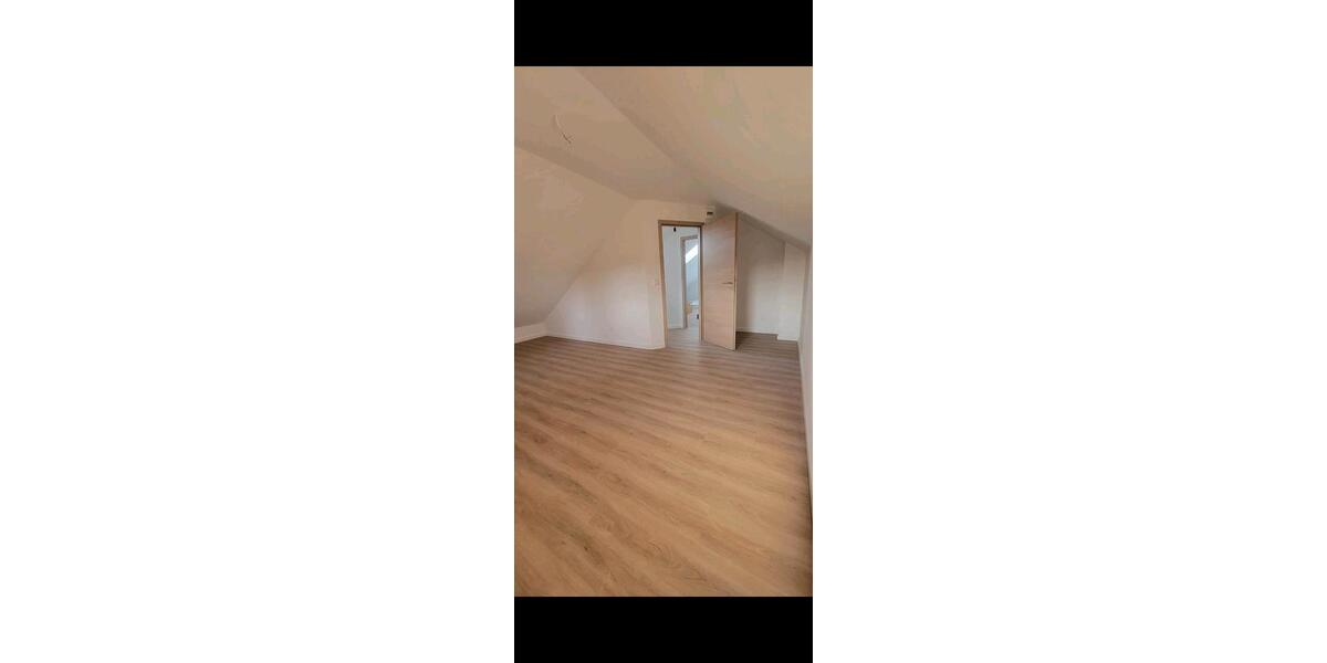 Dachgeschoßwohnung Groß Köris - 3 Zimmer, 85 m&sup2;, 1.025&euro; | Angebot:26624838