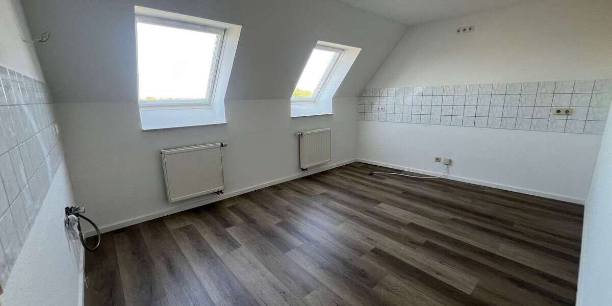 Etagenwohnung Friedland - 4 Zimmer, 125 m&sup2;, 775&euro; | Angebot:21283139