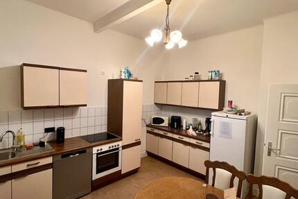 Moderene , ruhige Voll möblierte WG Zimmern , ab 450€ ( kalt) 3 zimmer