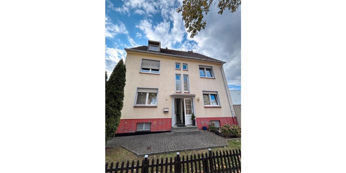 Haus zu vermieten in Ahlen | 3 Etagen 8 zimmer