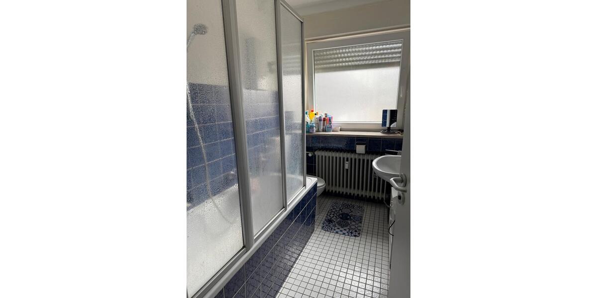 Etagenwohnung Remscheid Lüttringhausen - 1 Zimmer, 33 m&sup2;, 470&euro; | Angebot:25978290