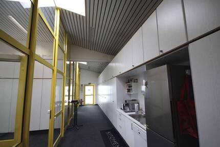 Gewerbeobjekt Landshut Industriegebiet - 2 Zimmer, 286 m&sup2;, 1.500&euro; | Angebot:19335785