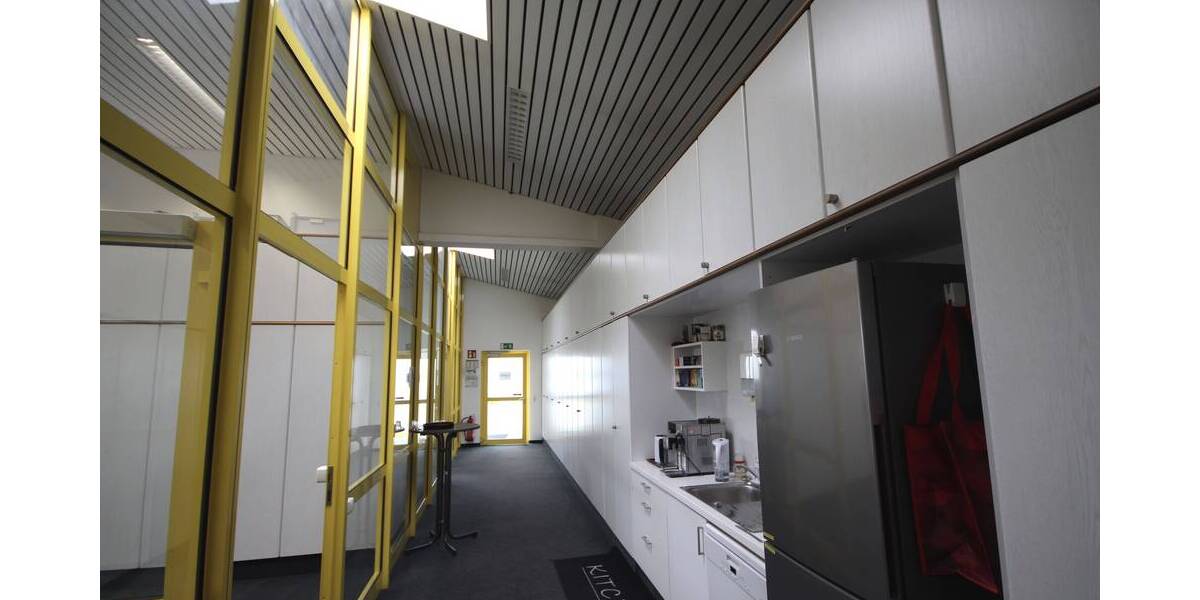 Gewerbeobjekt Landshut Industriegebiet - 2 Zimmer, 286 m&sup2;, 1.500&euro; | Angebot:19335785