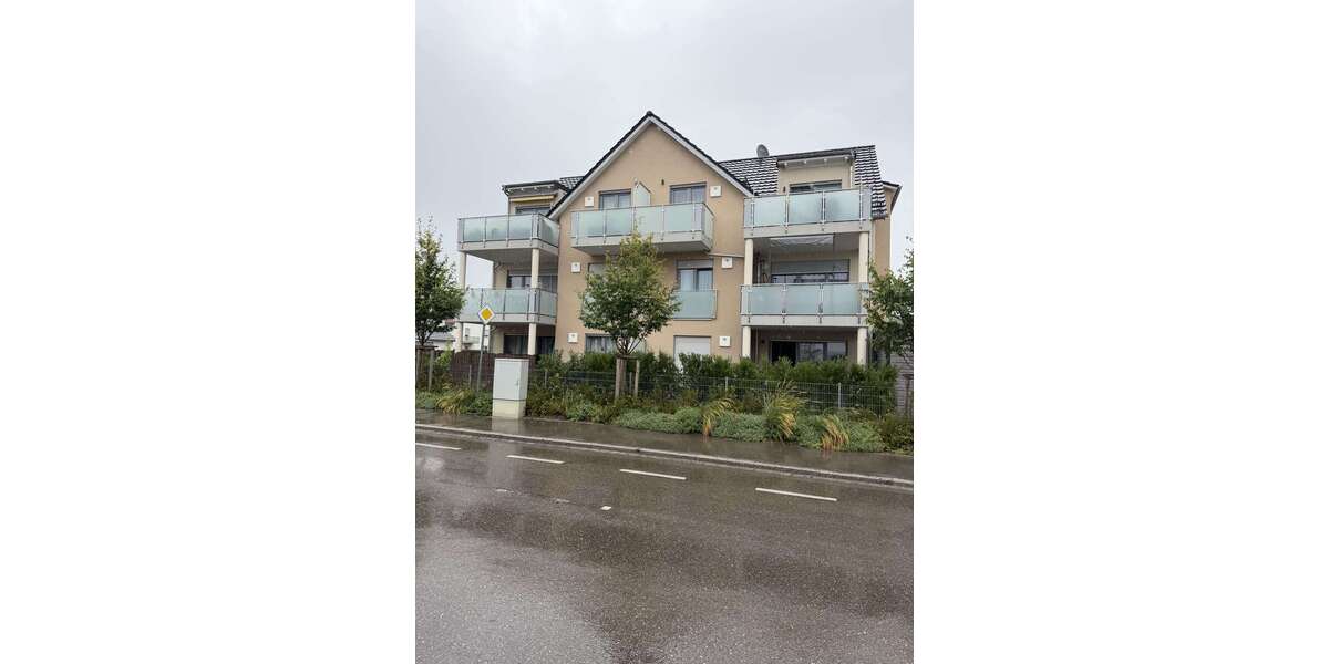 Etagenwohnung Wehringen - 3 Zimmer, 80 m&sup2;, 990&euro; | Angebot:27280077