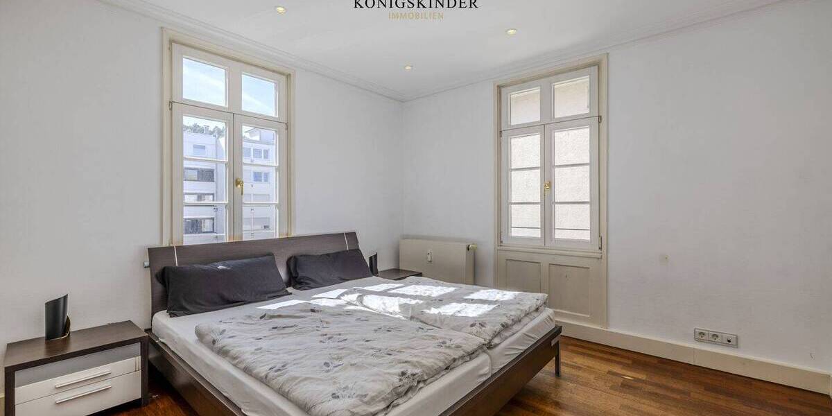 Etagenwohnung Stuttgart Mitte - 5 Zimmer, 130 m&sup2;, 2.700&euro; | Angebot:26859009