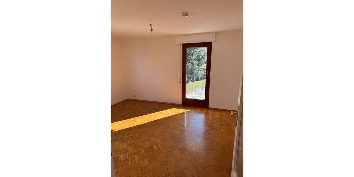 Erdgeschoßwohnung Loffenau - 4 Zimmer, 90 m&sup2;, 970&euro; | Angebot:26004492