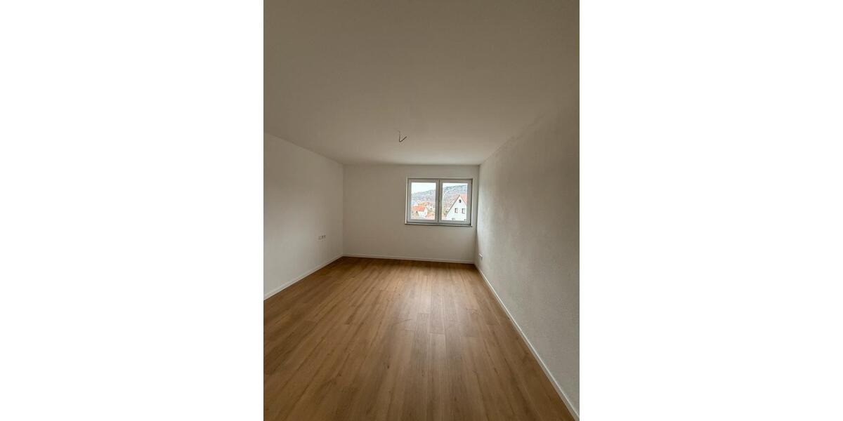 Etagenwohnung Aidlingen - 3 Zimmer, 101 m&sup2;, 1.650&euro; | Angebot:24741636