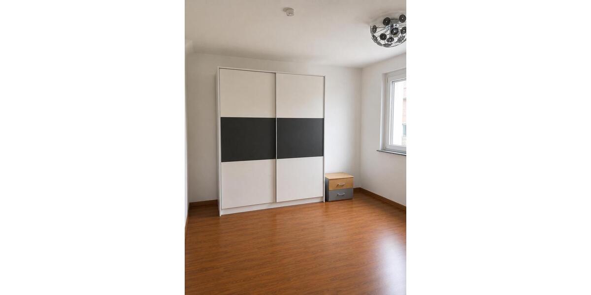 Wohnen auf Zeit Böblingen - 3 Zimmer, 20 m&sup2;, 530&euro; | Angebot:26671202