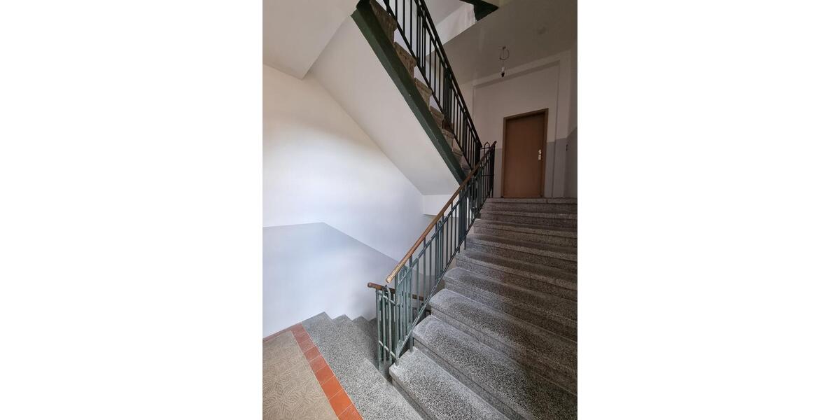 Dachgeschoßwohnung Werdau - 3 Zimmer, 55 m&sup2;, 396&euro; | Angebot:26548283