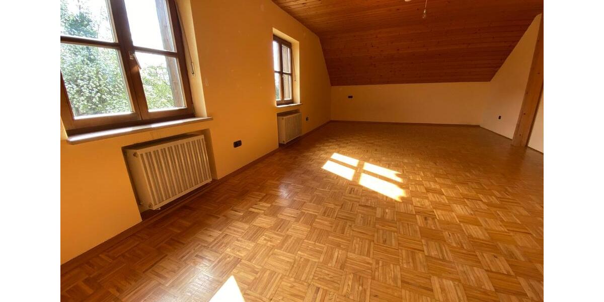 Großes Zimmer zu vermieten ca. 27 qm + Abstellraum Niederviehbach 1 zimmer