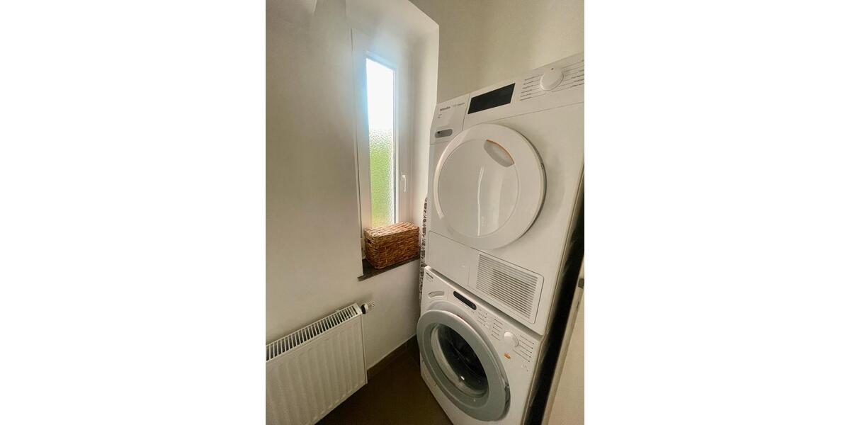 Wohnen auf Zeit Solingen Aufderhöhe - 2 Zimmer, 90 m&sup2;, 1.100&euro; | Angebot:24617614