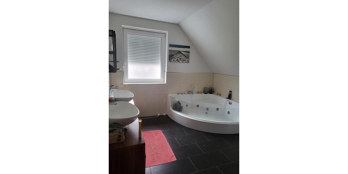 Wohnen auf Zeit Falkensee - 5 Zimmer, 135 m&sup2;, 2.500&euro; | Angebot:25893556