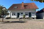 Mehrfamilienhaus, Wohnhaus Wallertheim - 9 Zimmer, 298 m&sup2;, 3.100&euro; | Angebot:25386855