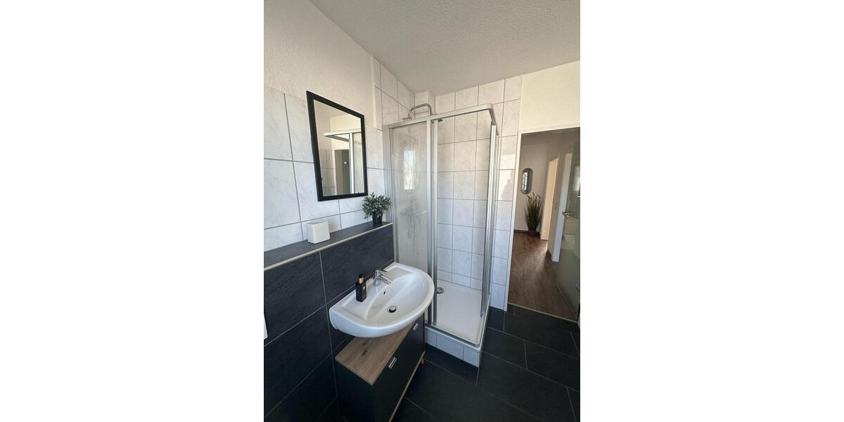 Etagenwohnung Dinslaken - 2.5 Zimmer, 63 m&sup2;, 1.300&euro; | Angebot:25168891