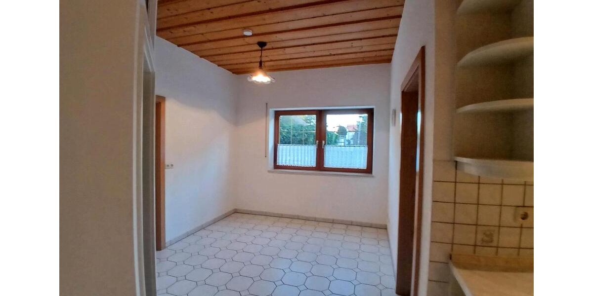 Erdgeschoßwohnung Pilsting - 3 Zimmer, 83 m&sup2;, 850&euro; | Angebot:27542555