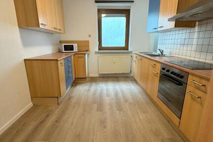 Wohnen auf Zeit Eschborn - 8 Zimmer, 90 m&sup2;, 380&euro; | Angebot:24755182