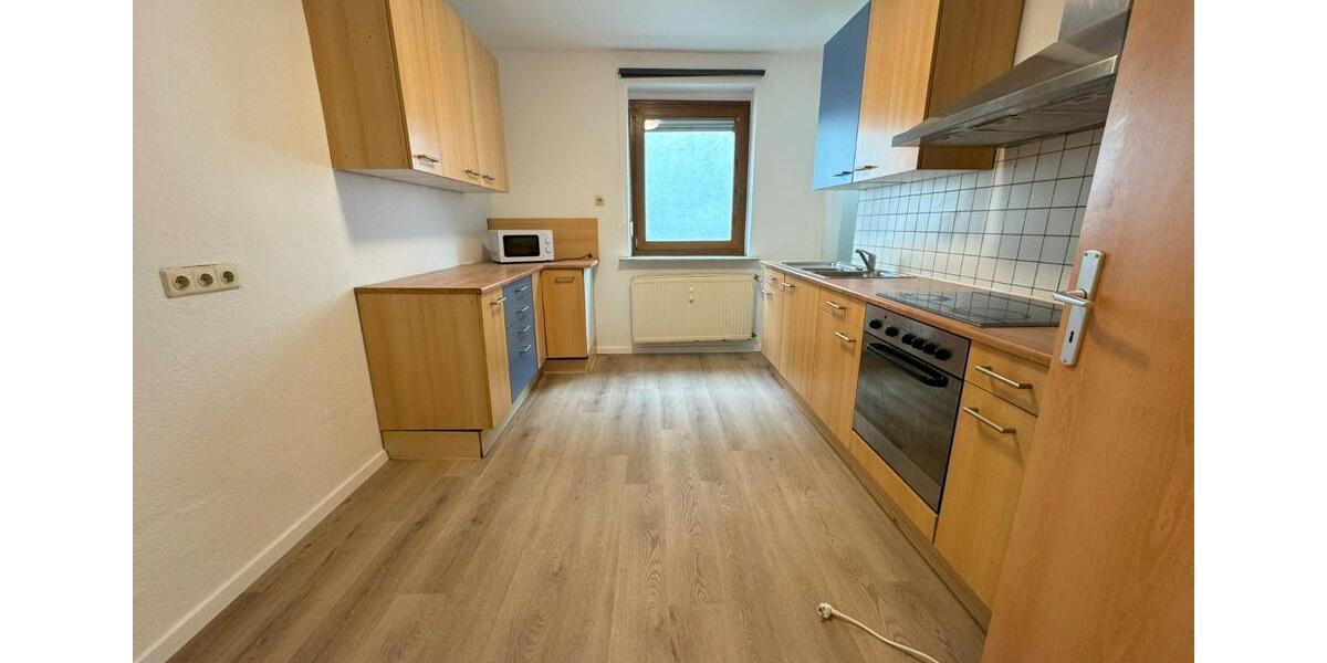 Wohnen auf Zeit Eschborn - 8 Zimmer, 90 m&sup2;, 380&euro; | Angebot:24755182