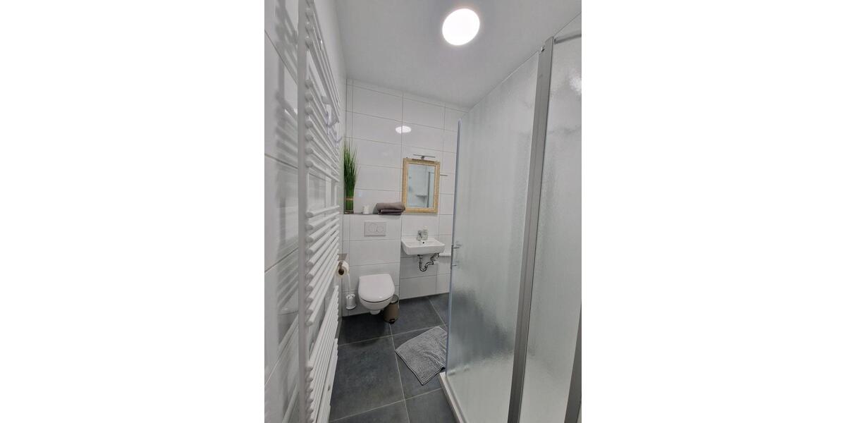 Wohnen auf Zeit Moers Rheinkamp - 15 Zimmer, 15 m&sup2;, 55&euro; | Angebot:24354602