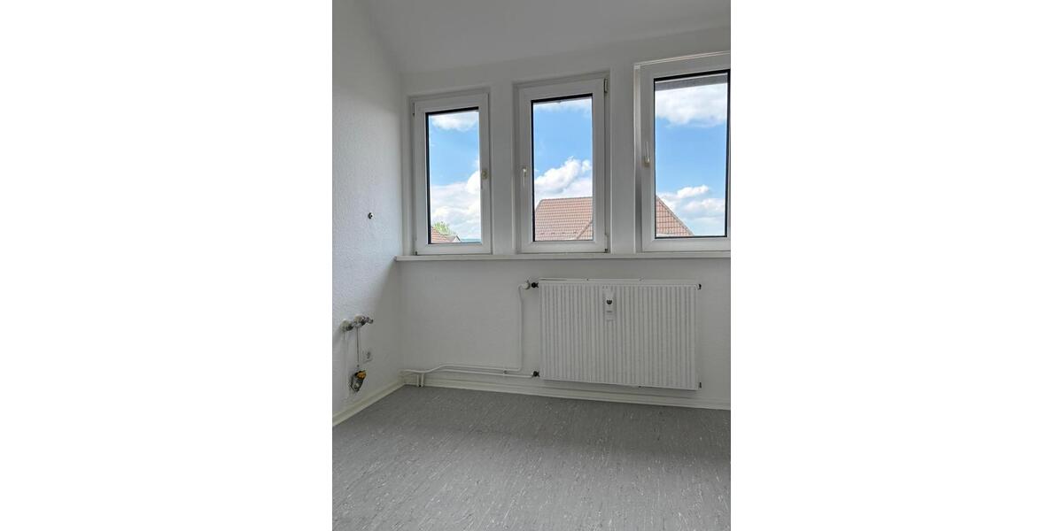 Dachgeschoßwohnung Holzminden - 3 Zimmer, 50 m&sup2;, 350&euro; | Angebot:26651250