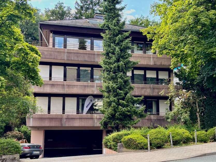 Büro in Königstein im Taunus 2.338 € 167 m²