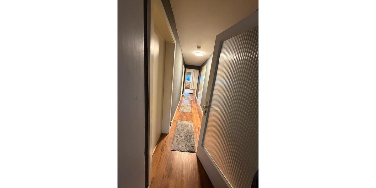 Dachgeschoßwohnung Weiden in der Oberpfalz - 3 Zimmer, 58 m&sup2;, 680&euro; | Angebot:25305022