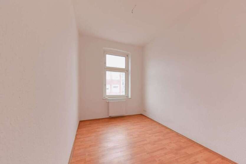 Wohnung zum Mieten in Essen 300 € 9.31 m²